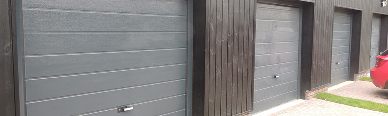 Row of Anthracite M Rib Singles